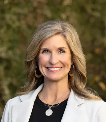 Portrait of Kathryn Strubel, REALTOR.