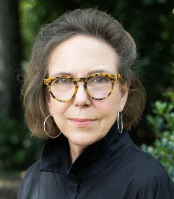 Portrait of Katherine Park, REALTOR.