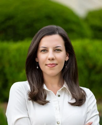 Portrait of Frances Richardson Kaufmann, REALTOR