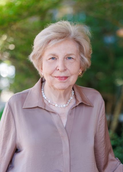 Mary Kay Klyce, Realtor