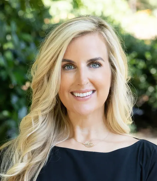 Lauren Weil, REALTOR
